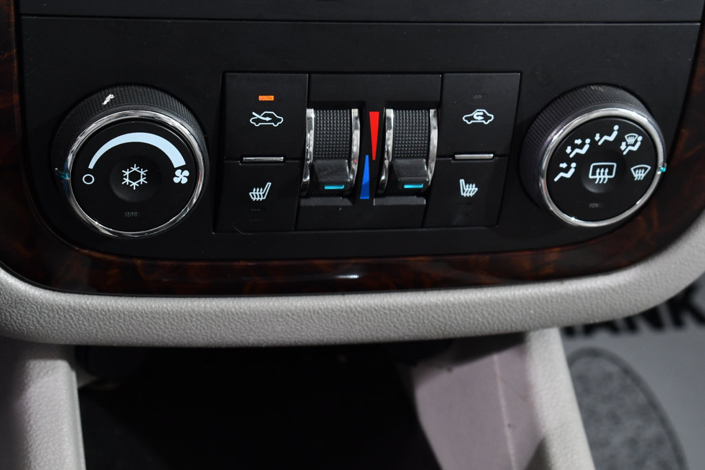 Used 2012 Chevrolet Impala LTZ FWD image 28
