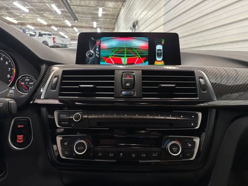 Used 2016 BMW M4 Convertible RWD image 20