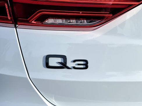 Used 2025 Audi Q3 2.0T Premium w/ Convenience Package image 25