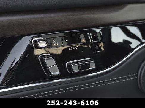 Used 2022 Jeep Grand Wagoneer Series II AWD/4WD image 29