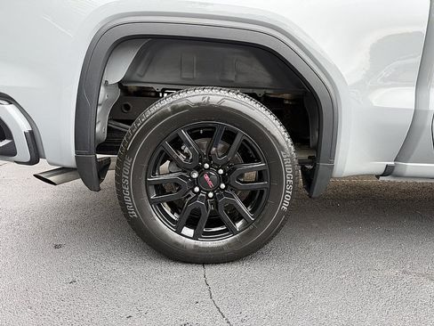 Used 2024 GMC Sierra 1500 Elevation AWD/4WD image 10
