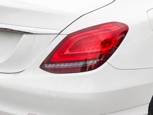 Used 2021 Mercedes-Benz C 300 Sedan image 7