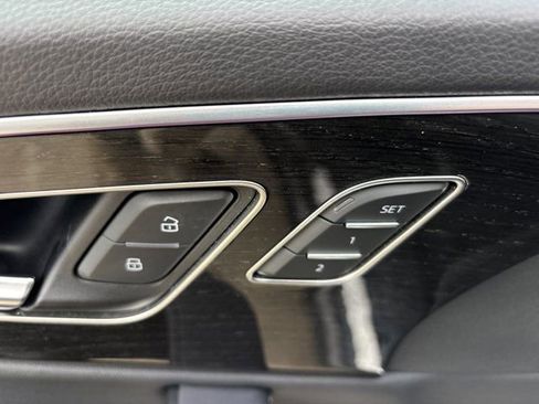 Used 2025 Audi Q7 3.0T Premium Plus AWD/4WD image 24