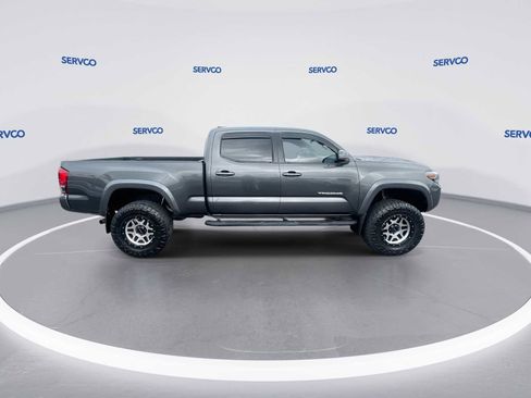 Used 2016 Toyota Tacoma SR5 image 9