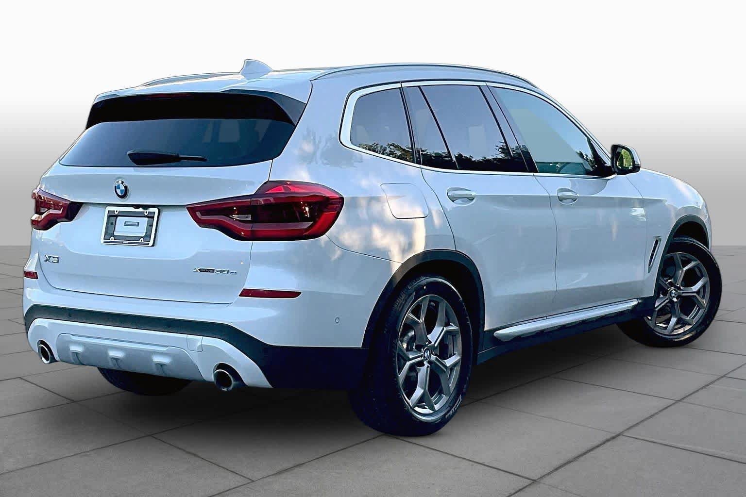 Used 2021 BMW X3 xDrive30e w/ Convenience Package AWD/4WD image 12