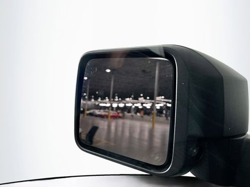 Used 2025 Ford Bronco Big Bend image 16