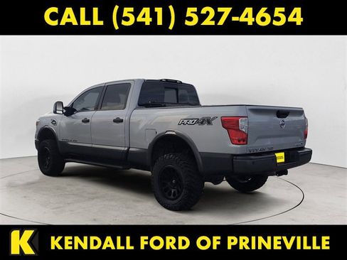 Used 2016 Nissan Titan PRO-4X image 3