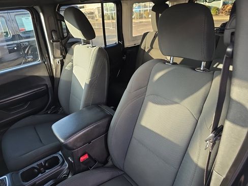 Certified 2020 Jeep Wrangler Unlimited Willys image 13