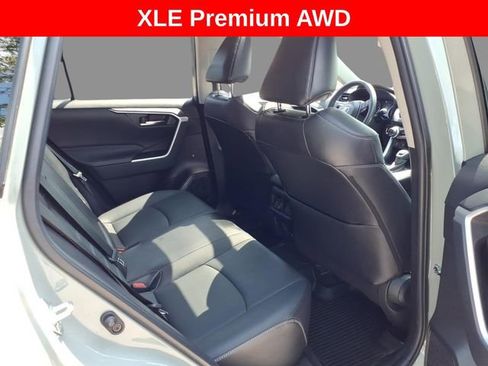 Used 2022 Toyota RAV4 XLE Premium AWD/4WD image 10