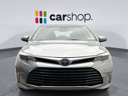 Used 2017 Toyota Avalon Limited w/ All Weather Liner Package FWD image 8