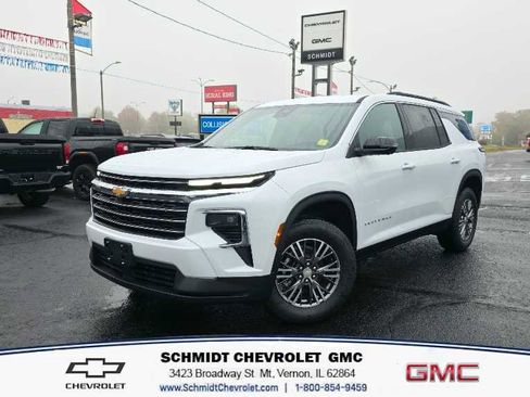 New 2026 Chevrolet Traverse LT w/ Driver Confidence Package image 1