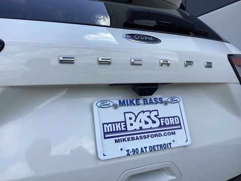 Used 2022 Ford Escape SE w/ Convenience Package image 12