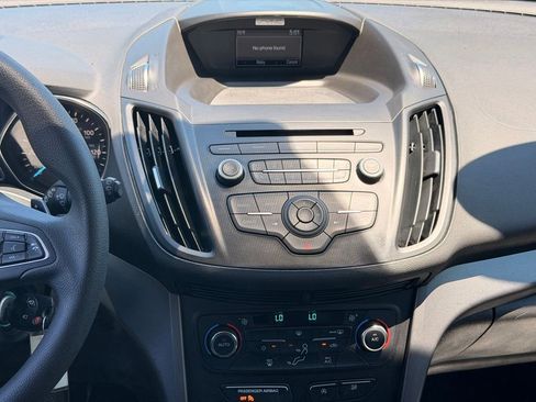 Used 2017 Ford Escape SE FWD image 19