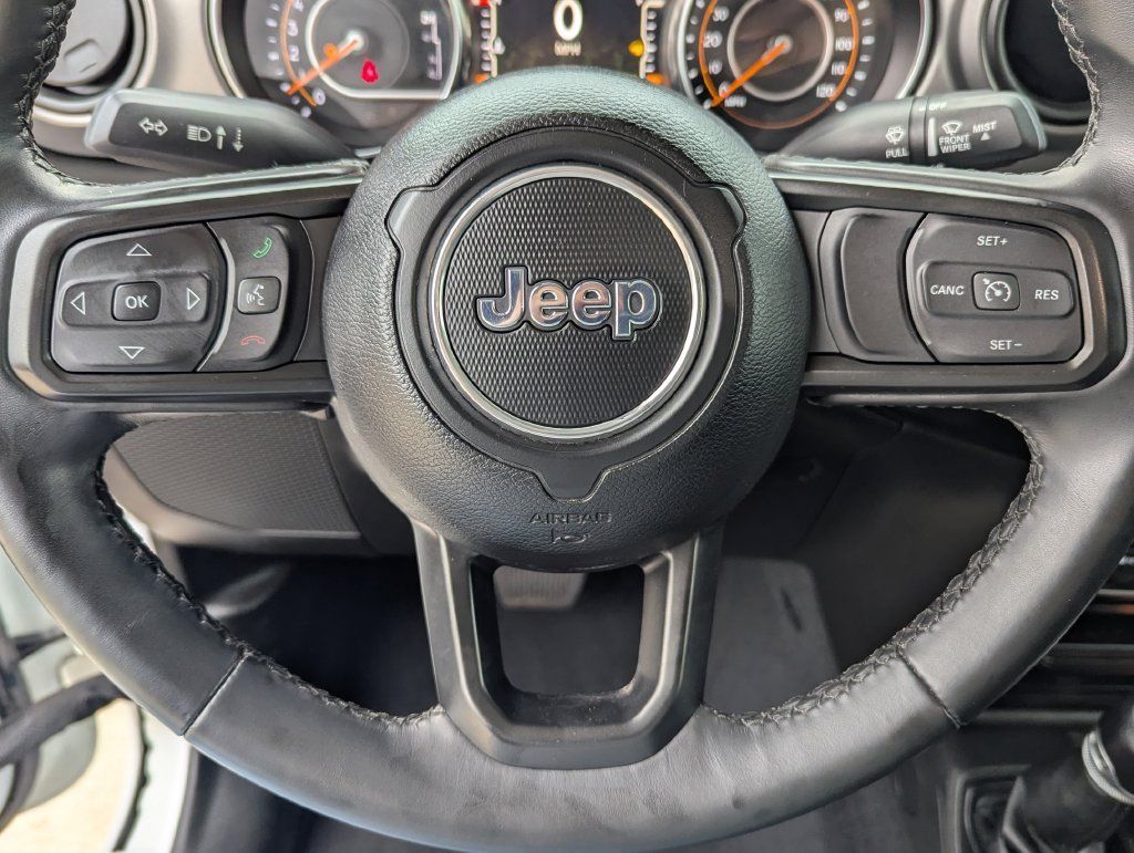 Used 2022 Jeep Gladiator Sport AWD/4WD image 5