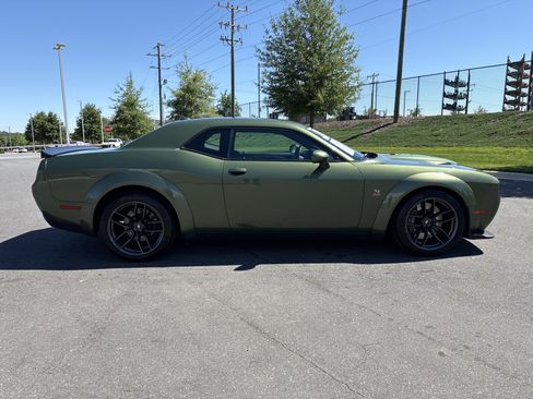 Used 2020 Dodge Challenger R/T Scat Pack RWD image 10