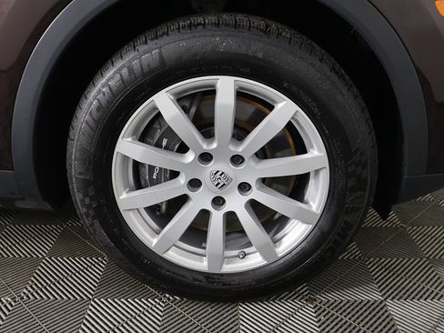 Used 2022 Porsche Cayenne image 28