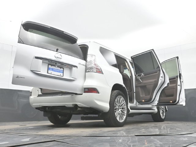 Used 2018 Lexus GX 460 Luxury w/ Preferred Accessory Package AWD/4WD image 58