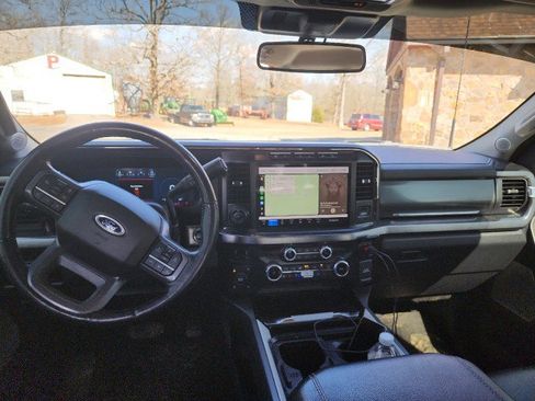 Used 2024 Ford F350 Lariat w/ Lariat Ultimate Package image 4