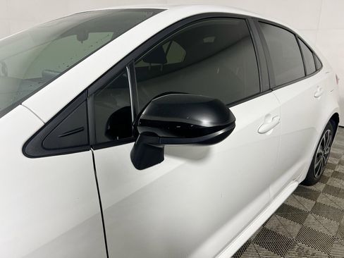 Used 2024 Toyota Corolla LE image 13