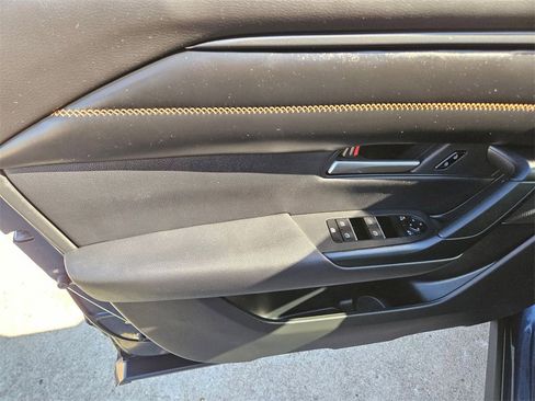 Used 2025 MAZDA CX-50 AWD 2.5 Hybrid w/ Premium Pkg image 14