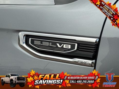 Used 2025 GMC Sierra 1500 Denali w/ Technology Package AWD/4WD image 12