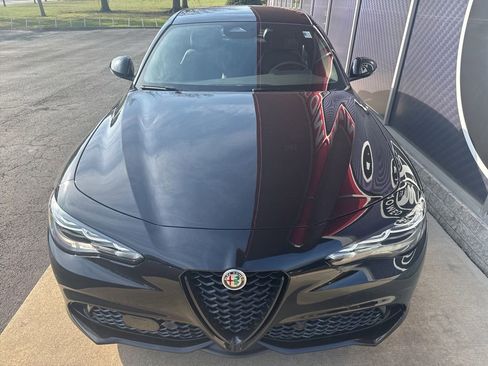 New 2026 Alfa Romeo Giulia AWD image 5