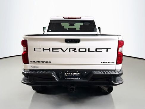 Used 2024 Chevrolet Silverado 2500 Custom w/ Custom Value Package AWD/4WD image 6