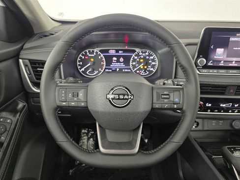 New 2026 Nissan Rogue SV AWD/4WD image 30