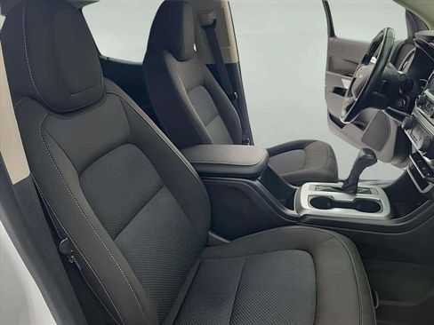 Used 2017 Chevrolet Colorado LT w/ LT Convenience Package image 30