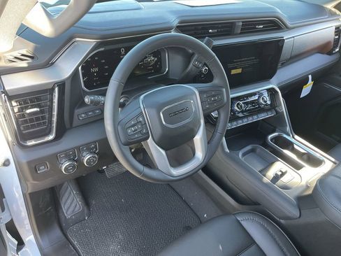 New 2026 GMC Sierra 2500 Denali w/ Technology Package AWD/4WD image 10