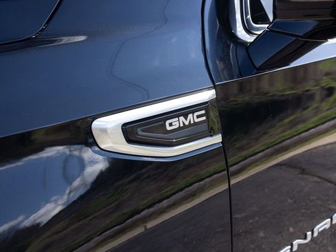 Used 2021 GMC Yukon Denali w/ Denali Ultimate Package image 18