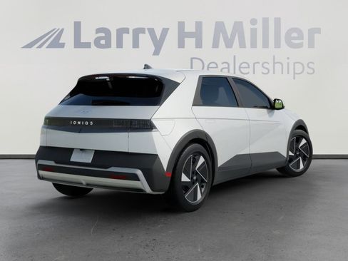 New 2026 Hyundai Ioniq 5 SEL image 4