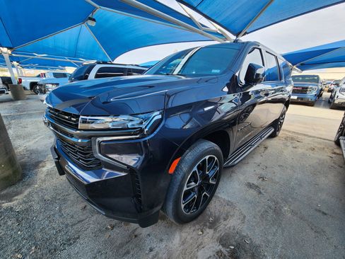 Certified 2022 Chevrolet Suburban RST w/ Sport Performance Package image 2