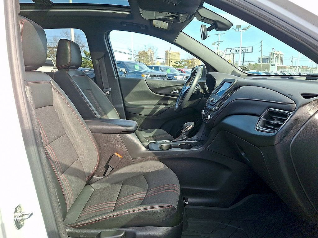 Used 2022 Chevrolet Equinox RS AWD/4WD image 21