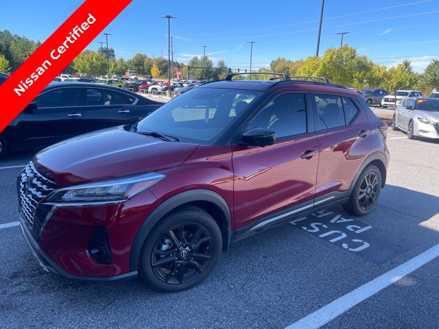 Used 2022 Nissan Kicks SR w/ Premium Package FWD image 1
