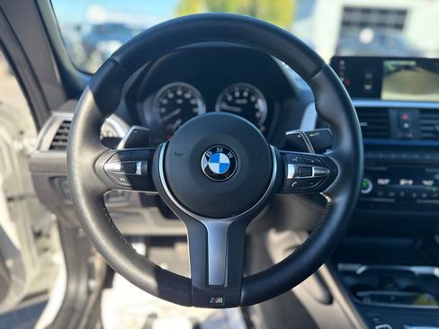 Used 2018 BMW M240i Convertible image 18