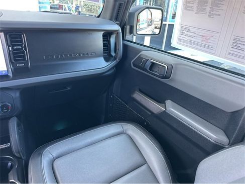 Used 2022 Ford Bronco Everglades image 14