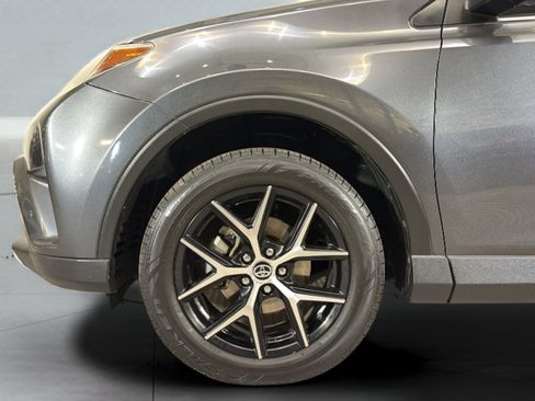 Used 2016 Toyota RAV4 SE w/ Advanced Technology Package AWD/4WD image 36