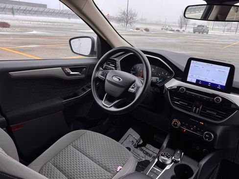 Used 2020 Ford Escape SE image 13