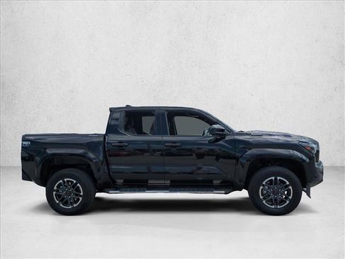 Certified 2025 Toyota Tacoma TRD Sport AWD/4WD image 4