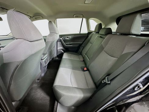 Used 2024 Toyota RAV4 XLE image 27
