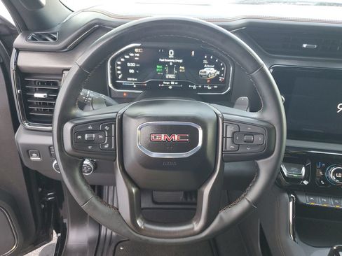 Used 2024 GMC Sierra 1500 AT4 w/ Technology Package AWD/4WD image 21