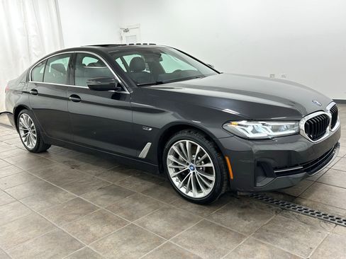 Used 2023 BMW 530e xDrive w/ Executive Package AWD/4WD image 7