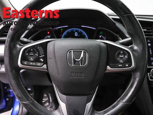Used 2017 Honda Civic Touring image 10
