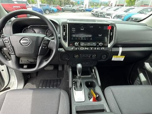 New 2026 Nissan Frontier SV w/ Tow Package RWD image 17
