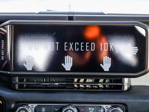 New 2026 Jeep Gladiator Sport image 15