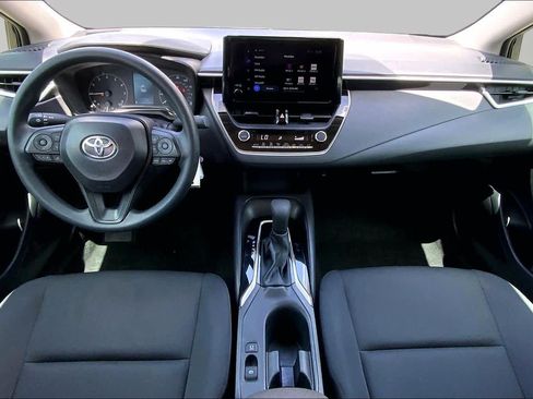 Used 2025 Toyota Corolla LE FWD image 15