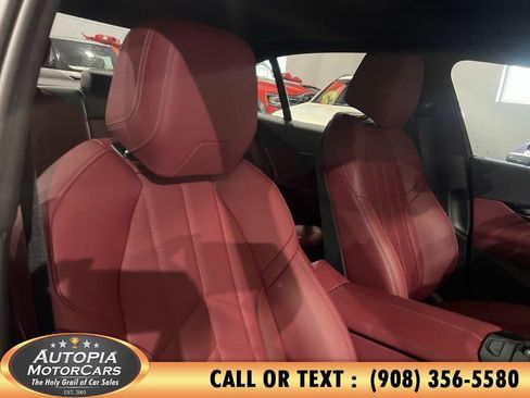 Used 2024 BMW 540i xDrive w/ Premium Package AWD/4WD image 13