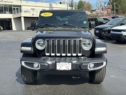 Certified 2022 Jeep Wrangler Unlimited Sahara w/ LED Lighting Group AWD/4WD image 13