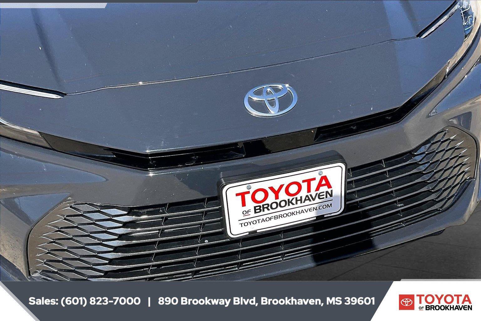 Used 2025 Toyota Camry XLE FWD image 21